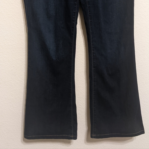 AG Adriano Goldschmied The Club Stretch Flare Jeans Womens 32R, dark wash EUC - Picture 3 of 6